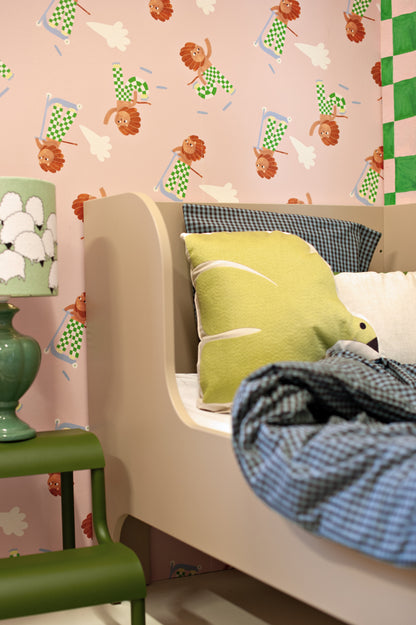 Skating Lion - Green - Aniek Bartels