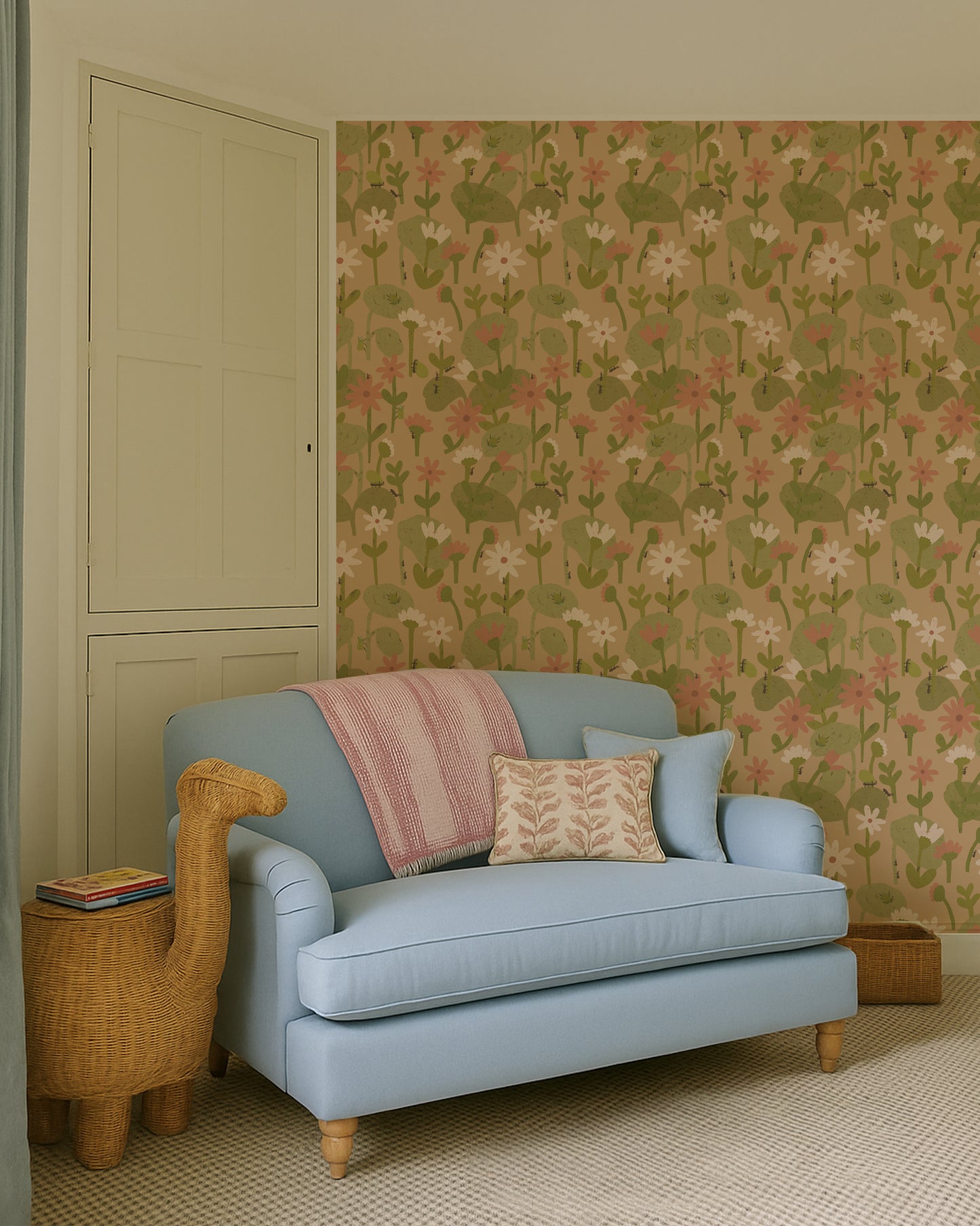 Blooming daisies – Warm beige Wallpaper by Lotte Dirks | Into the Flowerfields Collection