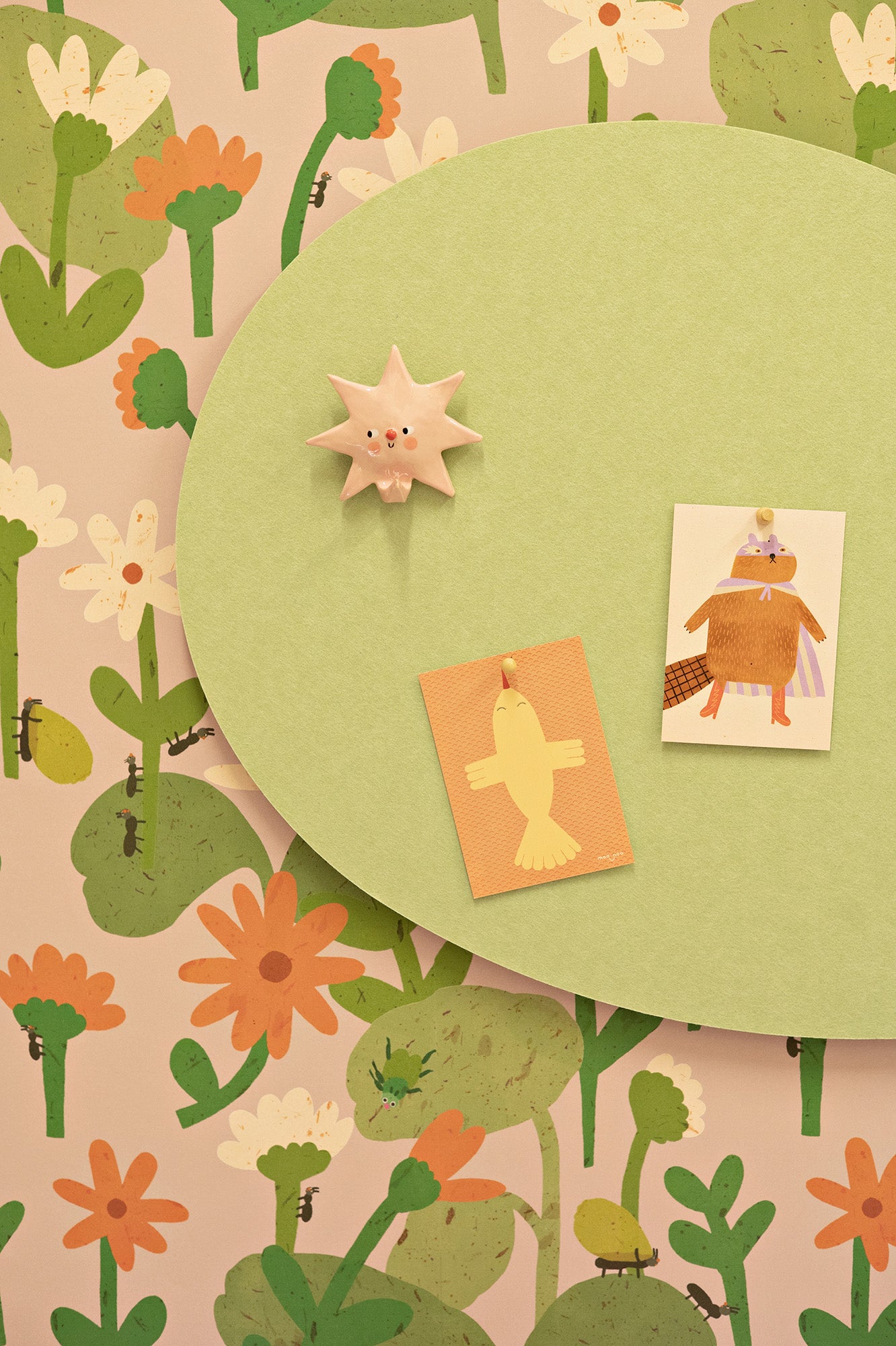 Blooming daisies –  Smokey pink Wallpaper by Lotte Dirks | Into the Flowerfields Collection